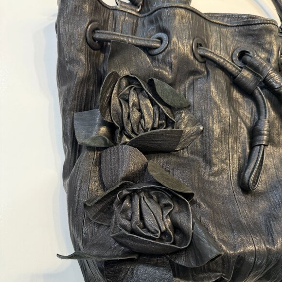 Vince Camuto Black Leather Shoulder Bag Purse with Flowers Leather+Jaquard - Picture 2 of 11